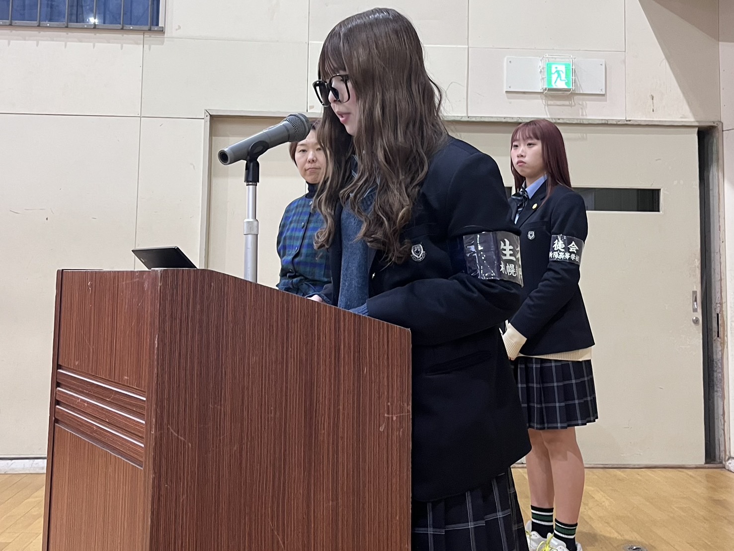 冬季休業前全校集会を行いました